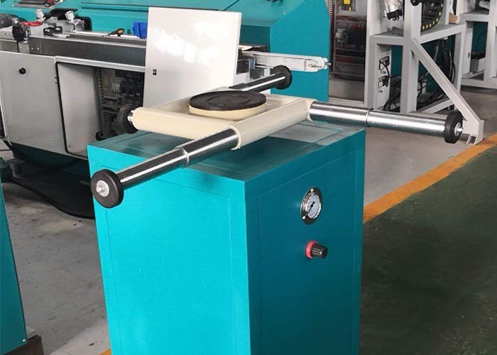 डबल ग्लेज़िंग प्रोसेसिंग के सीलेंट पंप के लिए ब्राइट कलर रोटेटेड टेबल इजी ऑपरेट