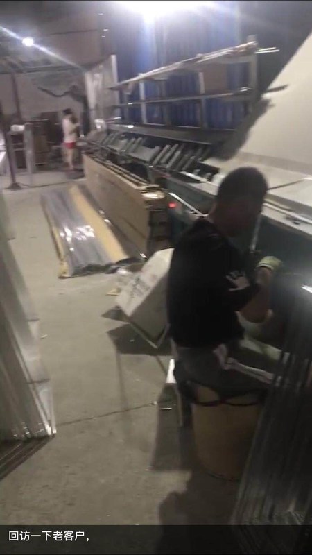 डबल ग्लास उत्पादन लाइन के लिए स्वचालित स्टेनलेस स्टील स्पेसर झुकने मशीन