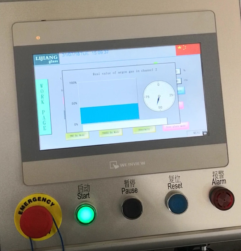 1.Vertical इन्सुलेट ग्लास उत्पादन लाइन LJBZ2535G अपनाने सीमेंस नियंत्रण प्रणाली, स्थिर प्रदर्शन