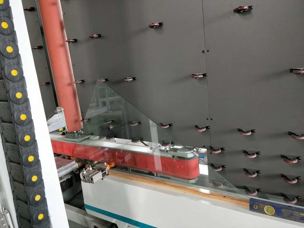 कम ई फिल्म के विलोपन के लिए स्वचालित कम ई ग्लास फिल्म एज ग्राइंडिंग मशीन