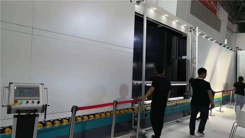 क्षैतिज इन्सुलेट ग्लास उत्पादन लाइन के लिए स्वचालित एल्यूमिनियम स्पेसर झुकने मशीन